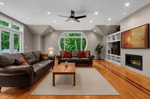 22 Tanglewood Rd, Wellesley, MA 02481 - Photo 9