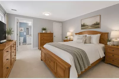 22 Tanglewood Road, Wellesley, MA 02481 - Photo 13