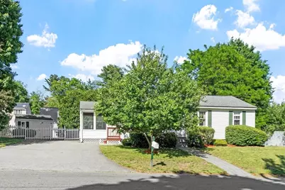 27 Sunset Rd, Dracut, MA 01826 - Photo 3