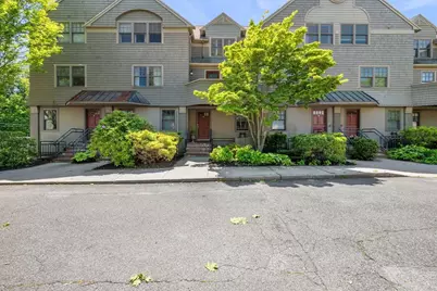 27 West St #11, Beverly, MA 01915 - Photo 3