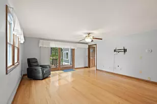 175 Lake Shore Ave, Hamilton, MA 01982 - Photo 5