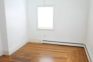 13 Myrtle St, Lowell, MA 01850 - Photo 3