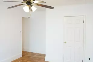 13 Myrtle St, Lowell, MA 01850 - Photo 17