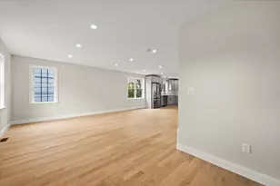 33 Glendale Ave, Brockton, MA 02301 - Photo 3