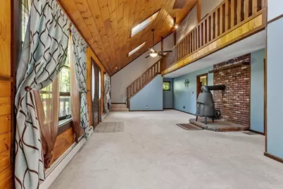 688 Whitney St, Gardner, MA 01440 - Photo 17