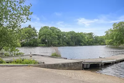 20 Riverview Ave, Waltham, MA 02453 - Photo 41