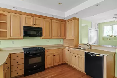 20 Riverview Ave, Waltham, MA 02453 - Photo 19