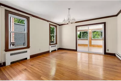 261 Russett Rd, Brookline, MA 02467 - Photo 5