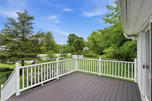 6 Hillcrest Rd, Bedford, MA 01739 - Photo 25