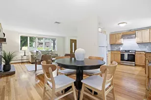 6 Hillcrest Rd, Bedford, MA 01739 - Photo 7