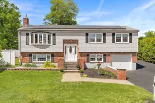 14 Weybossett St, Methuen, MA 01844 - Photo 1