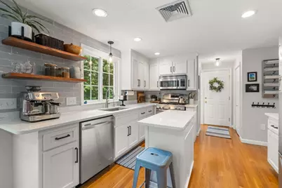1521 Washington Street, Walpole, MA 02081 - Photo 5