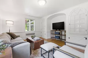 127 Larchmont Rd, Melrose, MA 02176 - Photo 13
