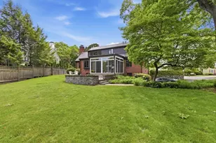 127 Larchmont Rd, Melrose, MA 02176 - Photo 37