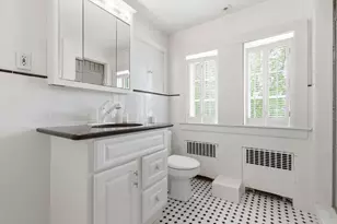 127 Larchmont Rd, Melrose, MA 02176 - Photo 29