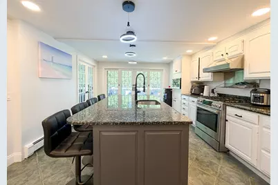 3 Sprague Rd, Wellesley, MA 02481 - Photo 3