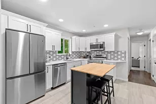 178 Tremont St, Carver, MA 02330 - Photo 9