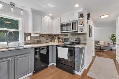 232 West Street, Attleboro, MA 02703 - Photo 9