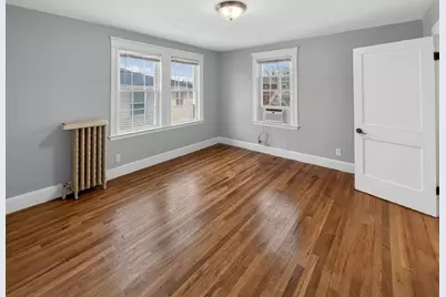 51-53 S Waverly St, Boston, MA 02135 - Photo 15