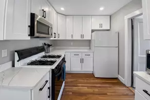 51-53 S Waverly St, Boston, MA 02135 - Photo 9