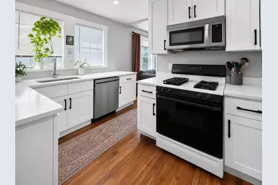 51-53 S Waverly St, Boston, MA 02135 - Photo 11
