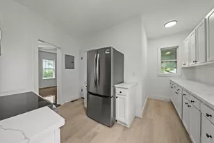 55 Surrey St, Medford, MA 02155 - Photo 5