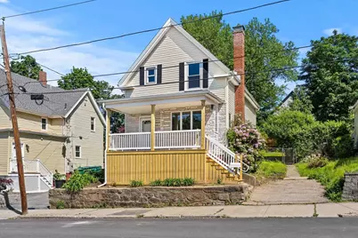 28 Hawthorne St, Lynn, MA 01902 - Photo 3
