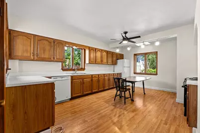 28 Hawthorne St, Lynn, MA 01902 - Photo 13
