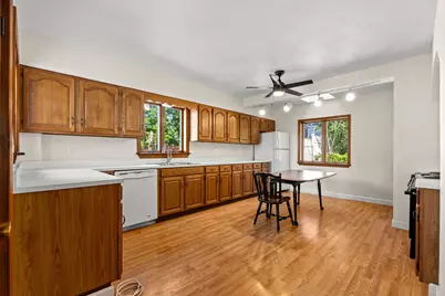 28 Hawthorne St, Lynn, MA 01902 - Photo 13