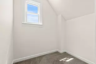 28 Hawthorne St, Lynn, MA 01902 - Photo 23
