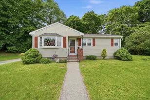 36 Ellis St, Woburn, MA 01801 - Photo 1