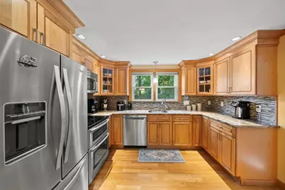 36 Ellis Street, Woburn, MA 01801 - Photo 7