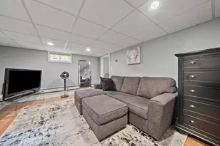 36 Ellis St, Woburn, MA 01801 - Photo 25