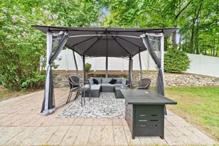 36 Ellis St, Woburn, MA 01801 - Photo 37