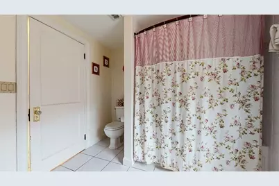 198 W. Main Street, Millbury, MA 01527 - Photo 19