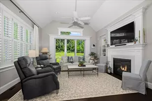 32 Hawk Ln, Framingham, MA 01701 - Photo 9