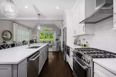 32 Hawk Ln #48, Framingham, MA 01701 - Photo 5