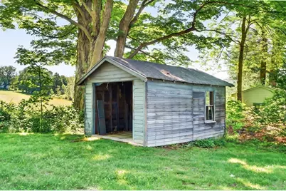 17 S Main St, Petersham, MA 01366 - Photo 29
