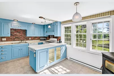 17 S Main St, Petersham, MA 01366 - Photo 11