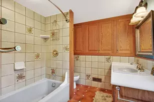 17 S Main St, Petersham, MA 01366 - Photo 19