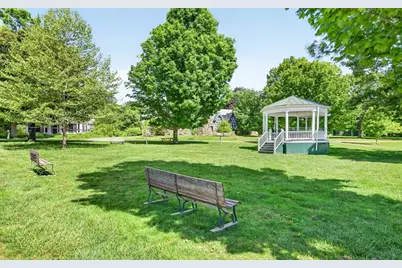 17 S Main St, Petersham, MA 01366 - Photo 37