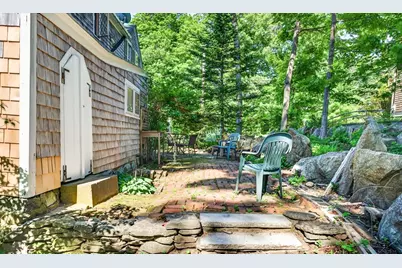 17 S Main St, Petersham, MA 01366 - Photo 27