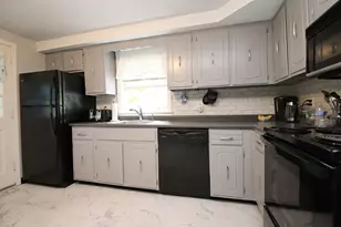 19 Juliette Rd, Saugus, MA 01906 - Photo 5