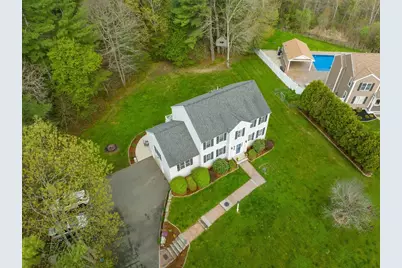 6 McKenzies Way, Berkley, MA 02779 - Photo 5