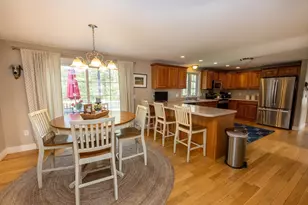 6 McKenzies Way, Berkley, MA 02779 - Photo 9