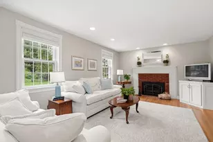 137 Summer St, Medway, MA 02053 - Photo 7