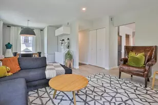 583 Eliot St, Milton, MA 02186 - Photo 9