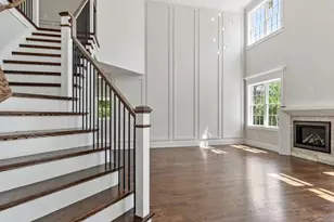 86 High St, Shrewsbury, MA 01545 - Photo 1