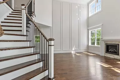 86 High St, Shrewsbury, MA 01545 - Photo 1