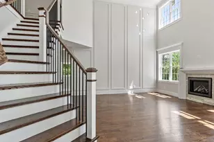 86 High St, Shrewsbury, MA 01545 - Photo 1